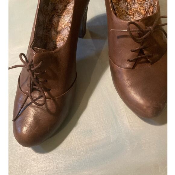 Camper Lace-up Oxford Brogue Heels Comfort w/ Box ~ 1940s Glam ~ Sz 40 10 - Picture 5 of 8